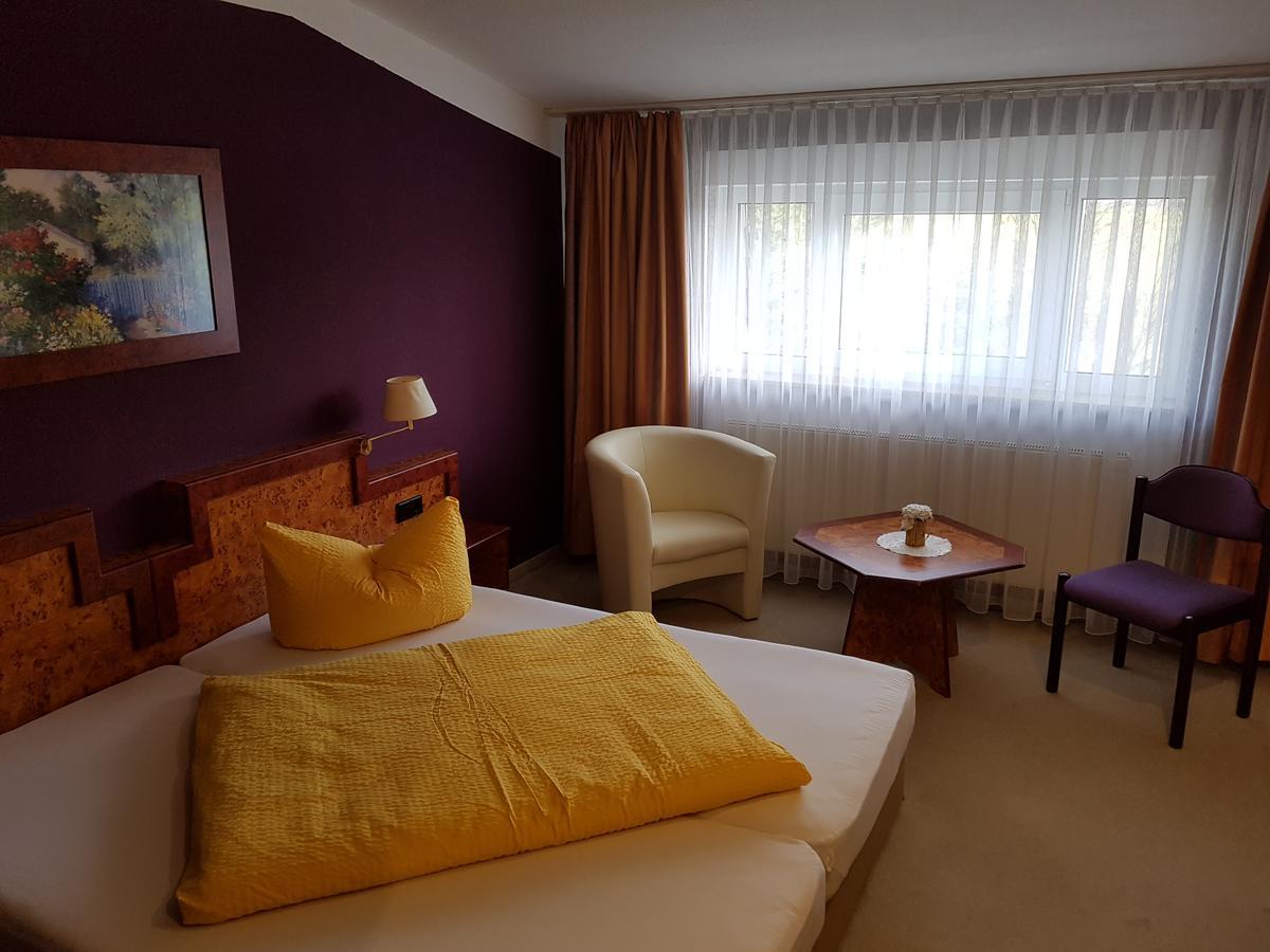 Landhotel Trampe Luaran gambar