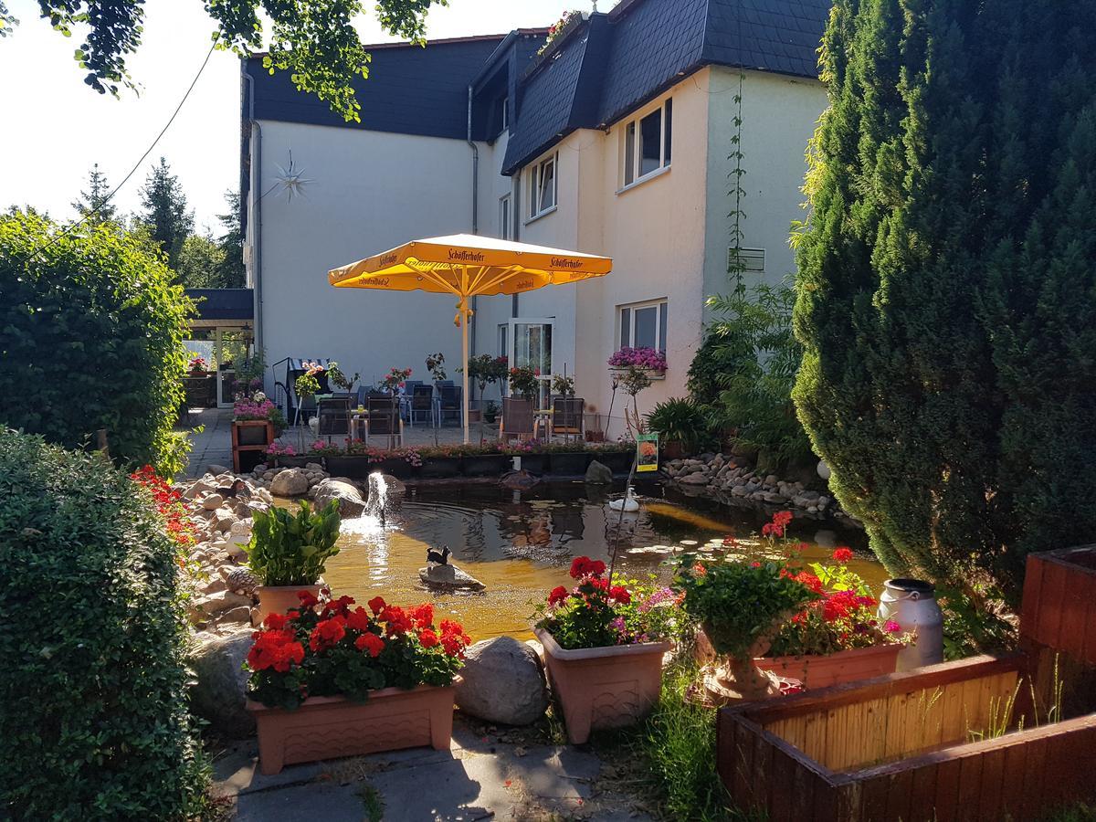 Landhotel Trampe Luaran gambar